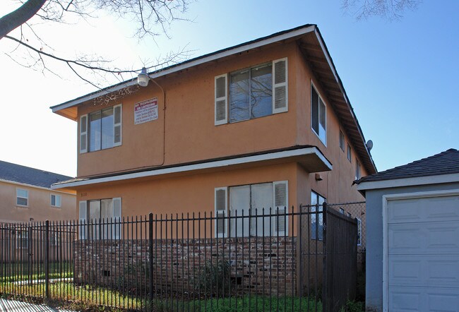 3110 W St in Sacramento, CA - Foto de edificio - Building Photo