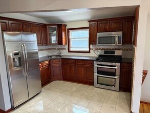 239-20 148th Ave in Queens, NY - Building Photo - Building Photo