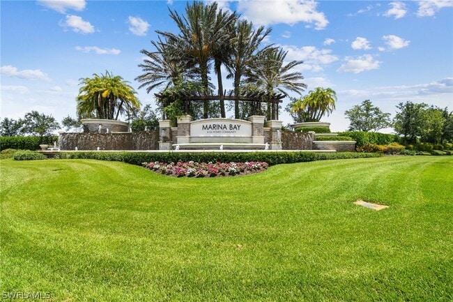 property at 11541 Stonecreek Cir