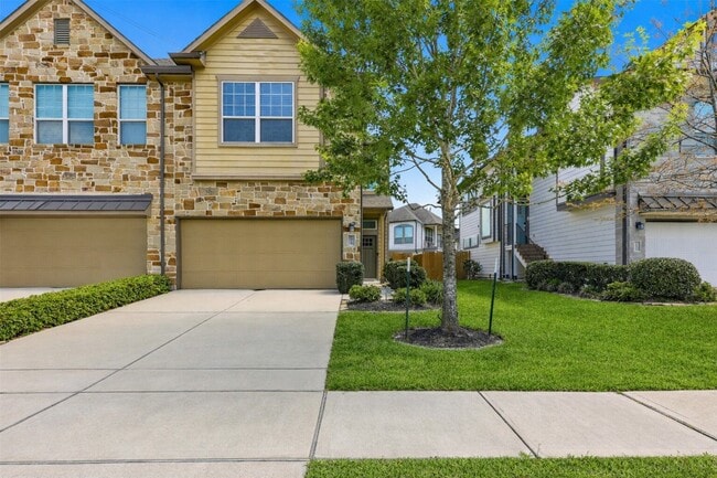 28027 Rocky Heights Dr in Spring, TX - Building Photo - Building Photo