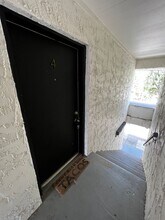 402 Lower 8th Ave S in Jacksonville Beach, FL - Building Photo - Building Photo