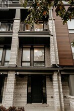 402 Salem Rd S in Ajax, ON - Building Photo - Building Photo