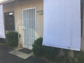 72 S Parkwood Ave, Unit 2 in Pasadena, CA - Foto de edificio - Building Photo