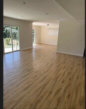18612 Community St in Northridge, CA - Building Photo - Building Photo