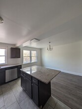 5865 Kemble Ave in Philadelphia, PA - Building Photo - Building Photo