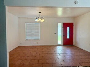12014 El Sendero St in San Antonio, TX - Building Photo - Building Photo