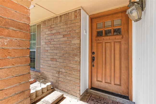 property at 9319 Jaywood St