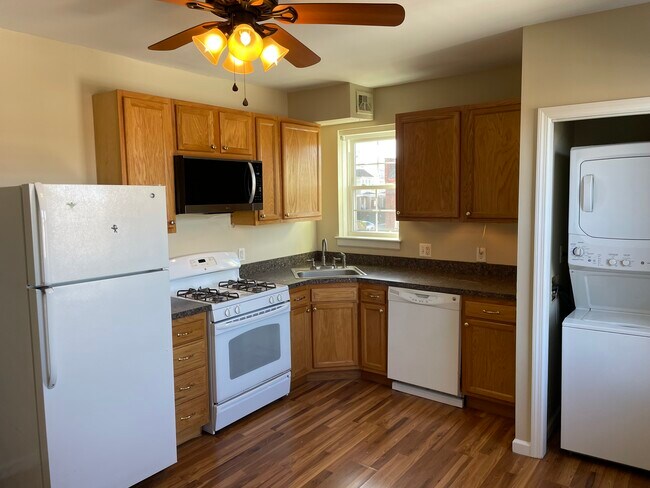 600 Roxborough Ave, Unit 2nd floor