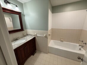 33 Laurie Cir in Jackson, TN - Building Photo - Building Photo