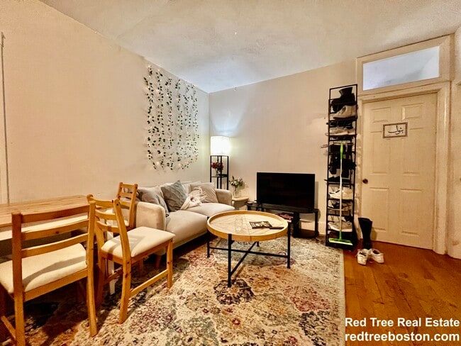 property at 3 Warwick St