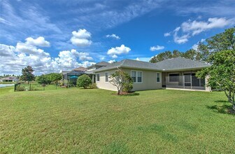 8938 Westerland Dr in Land O Lakes, FL - Building Photo - Building Photo