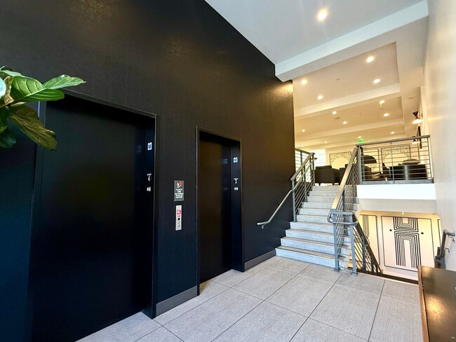 45128 Warm Springs Blvd in Fremont, CA - Building Photo - Building Photo