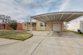 3107 Aliso Dr NE in Albuquerque, NM - Building Photo - Building Photo