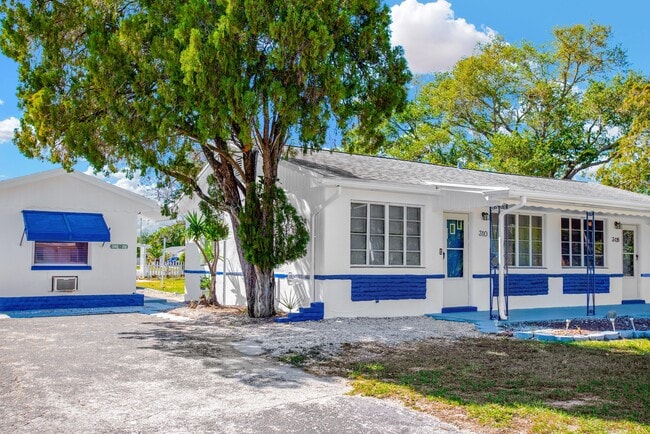 310 S Mars Ave, Unit 310.5 in Clearwater, FL - Building Photo - Building Photo