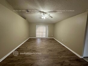 2165 Clearwater Dr in Deltona, FL - Foto de edificio - Building Photo