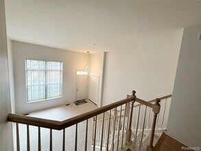 29419 Glen Oaks Blvd E in Farmington Hills, MI - Building Photo - Building Photo