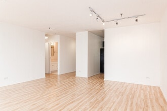 1120 N La Salle Dr in Chicago, IL - Foto de edificio - Building Photo