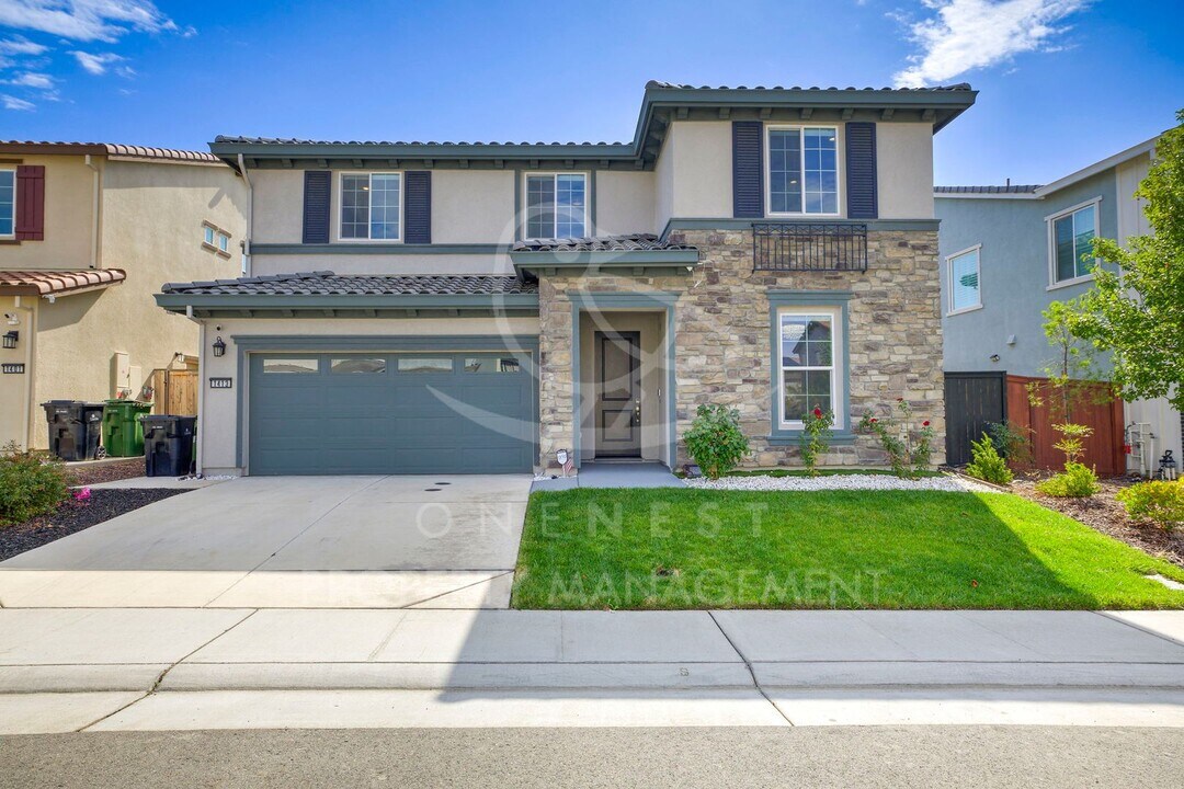 1413 Stark Bridge Rd in Lincoln, CA - Building Photo