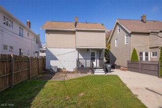 2083 Chesterland Ave in Lakewood, OH - Building Photo - Building Photo