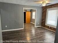 225 Lexington Rd photo'