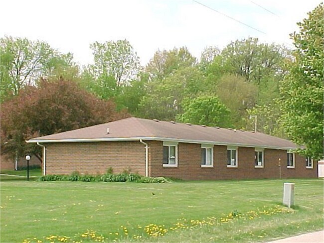 property at 601 E Main St
