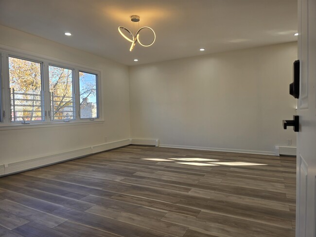 157 Neptune Ave in Jersey City, NJ - Building Photo - Building Photo