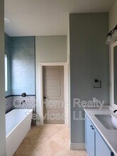 4800 Hambletonian Ln in Mustang, OK - Building Photo - Building Photo