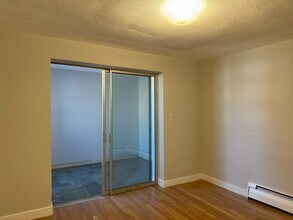 11 Commonwealth Ct, Unit 9 in Boston, MA - Building Photo - Building Photo