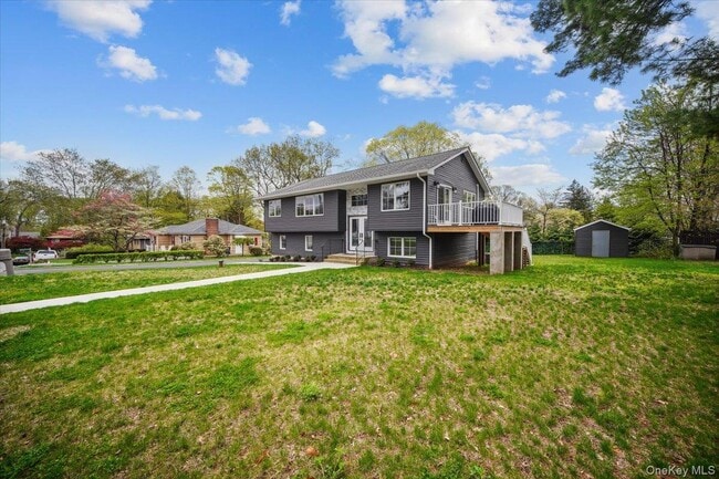 10 Sandhage Dr in Pearl River, NY - Building Photo - Building Photo