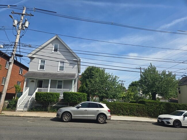 19 Central Ave in Everett, MA - Building Photo - Building Photo
