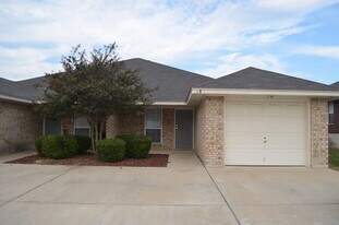 2108 Wildewood Dr in Harker Heights, TX - Building Photo
