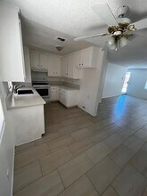 45419 10th St W in Lancaster, CA - Building Photo - Building Photo