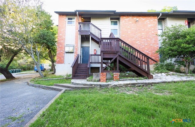 property at 430 Lindsey St
