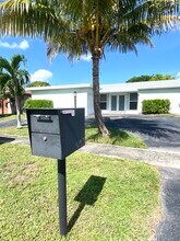 9631 NW 24th St in Sunrise, FL - Building Photo - Building Photo