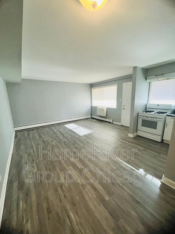 17 N Hillside Ave in Hillside, IL - Building Photo - Building Photo