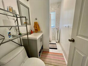 84 Allston St, Unit 2 in Boston, MA - Foto de edificio - Building Photo