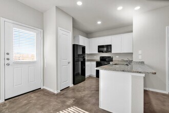 7239 Converse Ridge Ln in Windcrest, TX - Building Photo - Building Photo