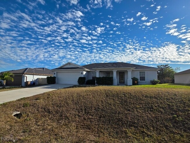 property at 3413 35th St SW