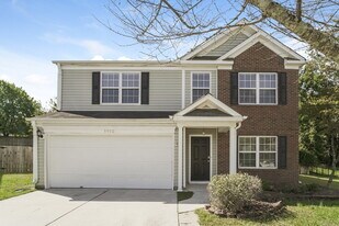 5900 Hidden Meadow Ln, Unit 1 in Charlotte, NC - Building Photo