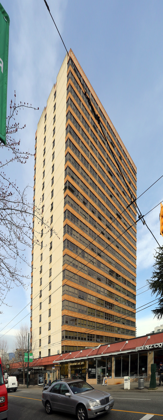 Robson Place in Vancouver, BC - Building Photo - Building Photo