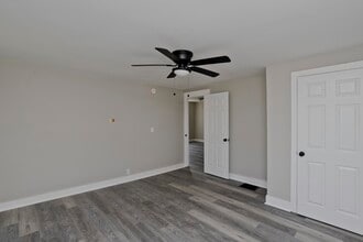 5 Church St, Unit 1 in Agawam, MA - Building Photo - Building Photo