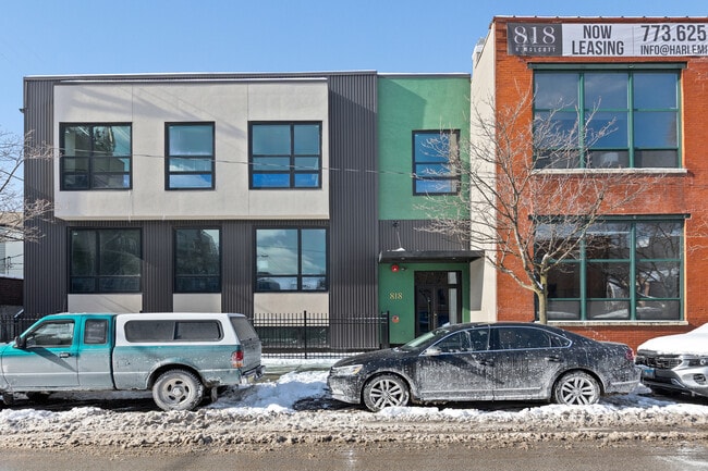 property at 818 N Wolcott Ave