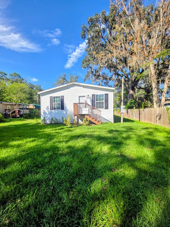 20023 Oakdale Ave in Brooksville, FL - Building Photo - Building Photo