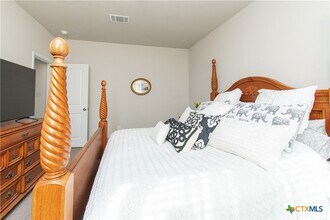220 Blue Agate Ct in Jarrell, TX - Building Photo - Building Photo