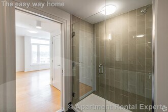 77 New St, Unit #118 in Cambridge, MA - Building Photo - Building Photo