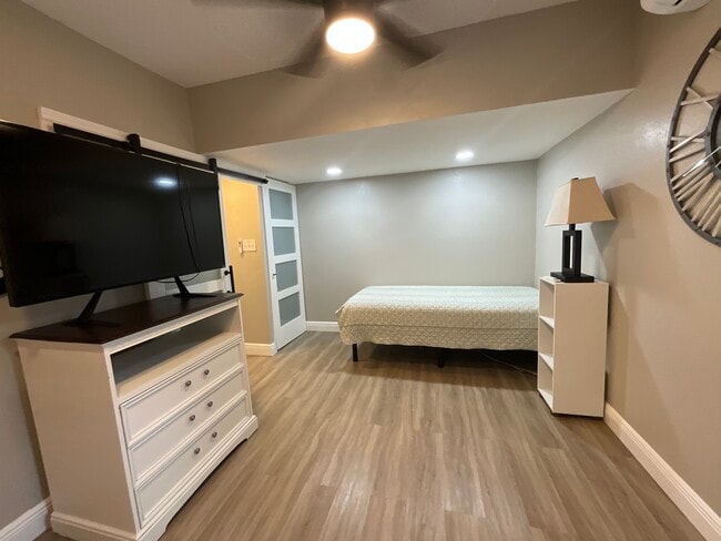 221 La Paz Dr, Unit 1 in Kissimmee, FL - Foto de edificio - Building Photo