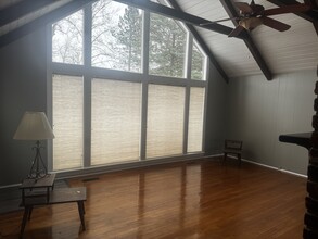1242 Stonegate Ln in East Lansing, MI - Building Photo - Building Photo