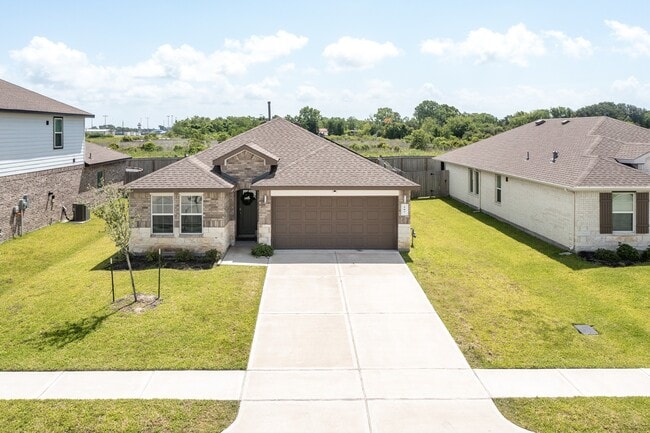 607 Hidden Brk Dr