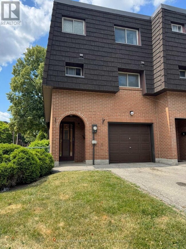 property at 65 Darras Ct