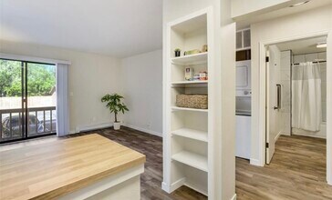 2430 Palmer Park Blvd in Colorado Springs, CO - Building Photo - Building Photo